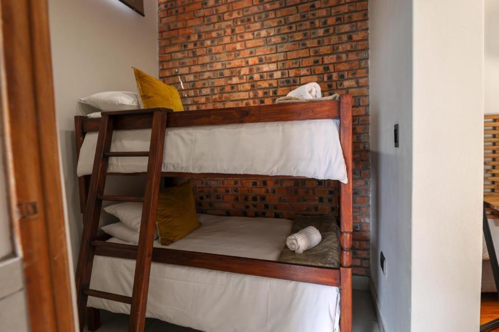 Guest Suites On Connor Bloemfontein Esterno foto