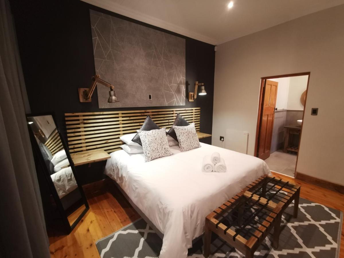 Guest Suites On Connor Bloemfontein Esterno foto