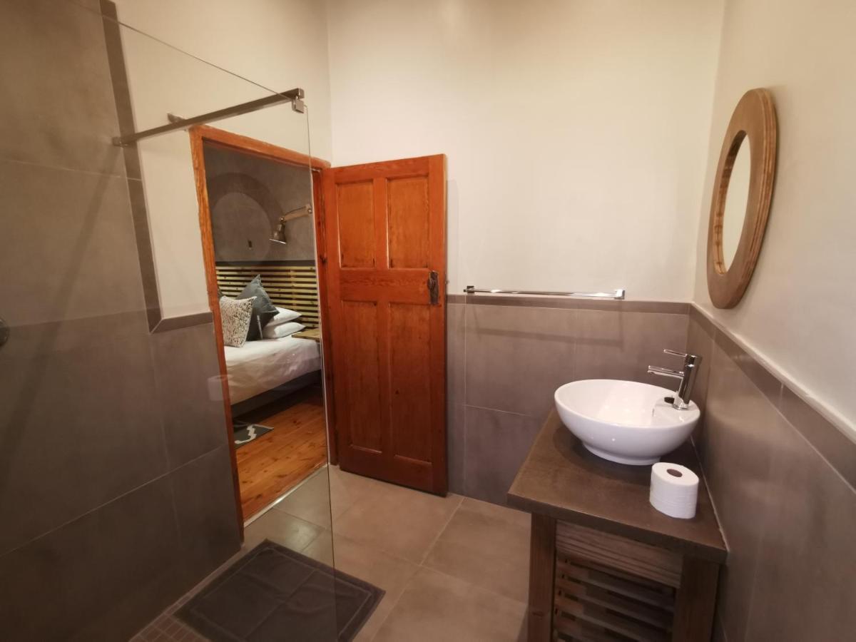 Guest Suites On Connor Bloemfontein Esterno foto