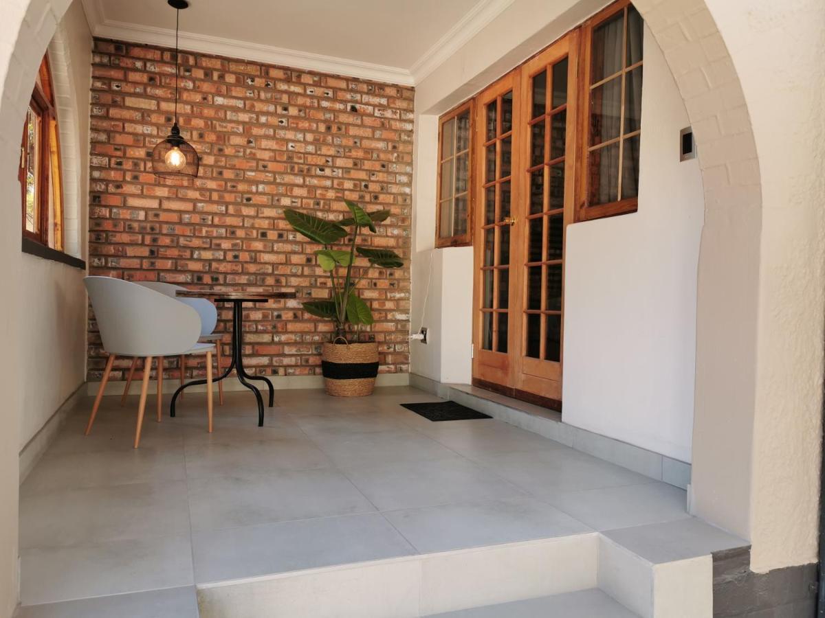 Guest Suites On Connor Bloemfontein Esterno foto