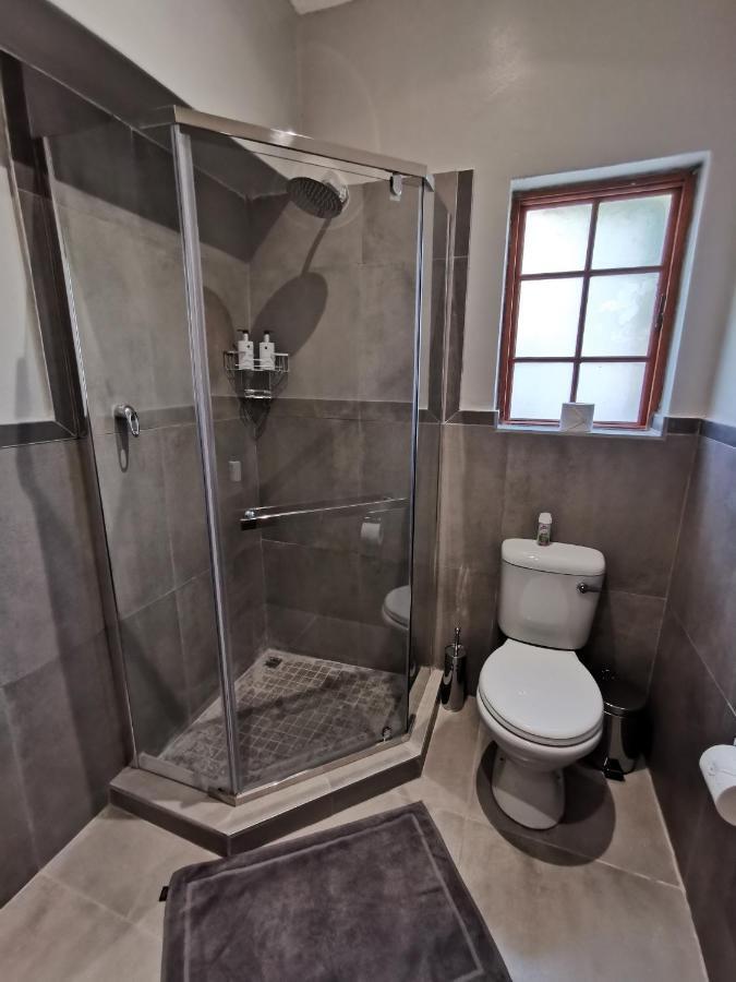 Guest Suites On Connor Bloemfontein Esterno foto